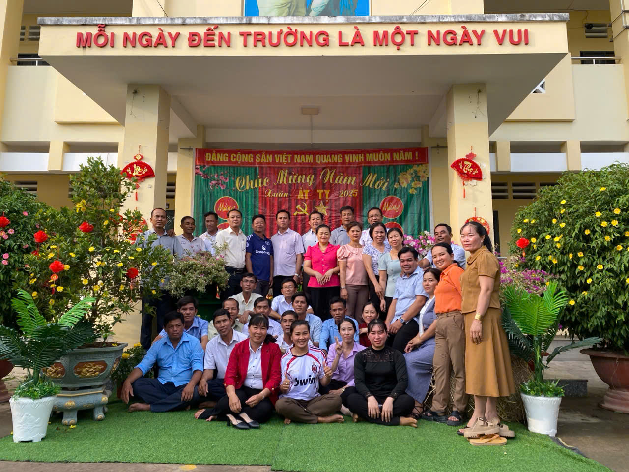 Thông báo về việc trực tết Ất tỵ